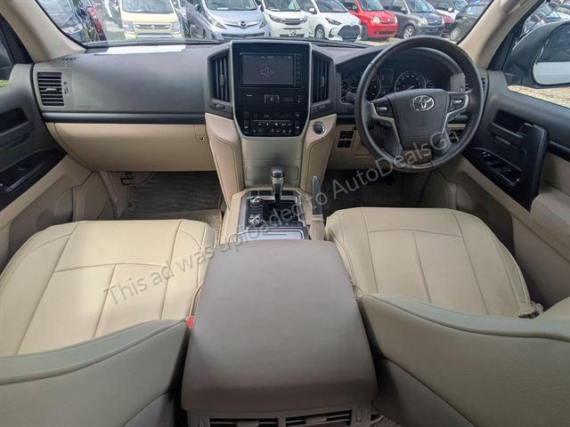 2019 Toyota Land Cruiser