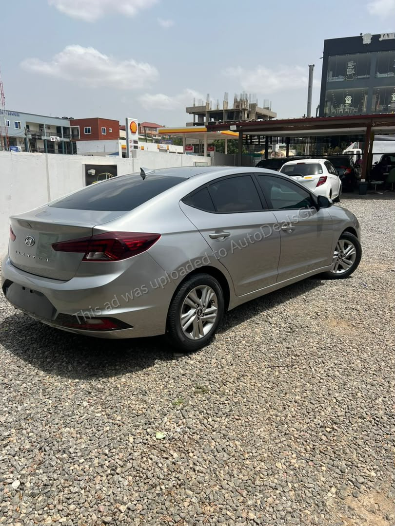 2020 Hyundai Elantra