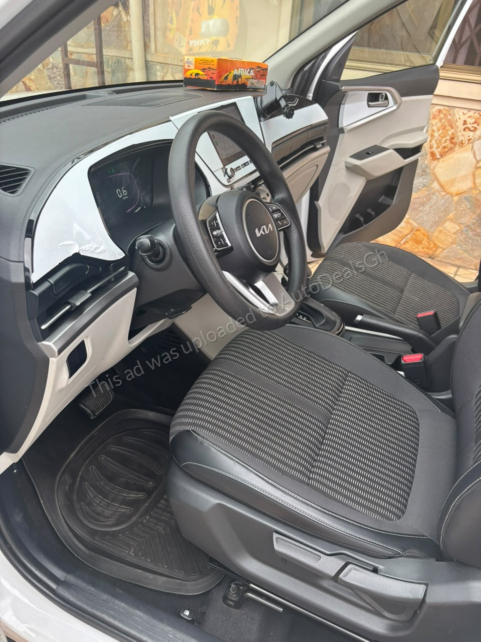 2025 Kia Carens