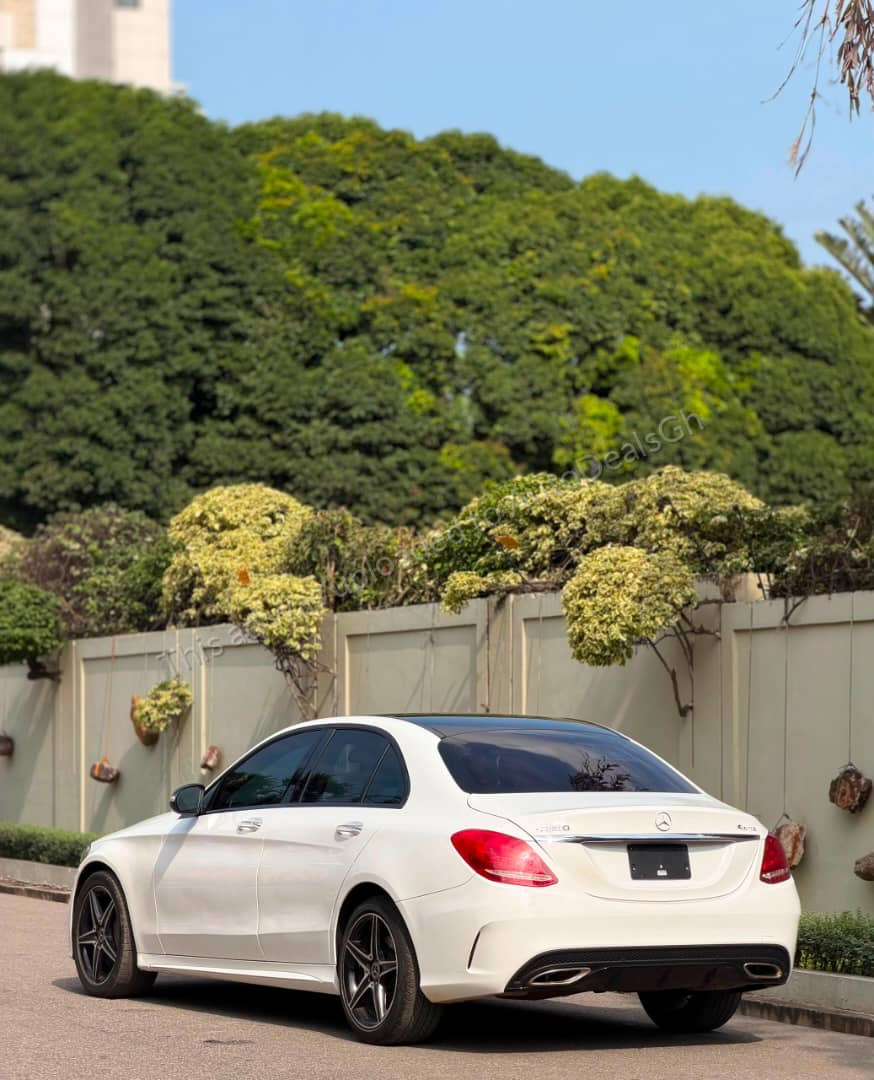 2018 Mercedes-Benz C300