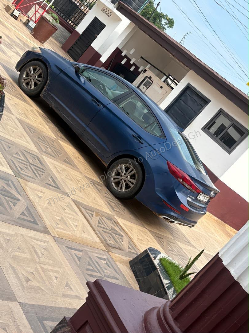 2018 Hyundai Elantra