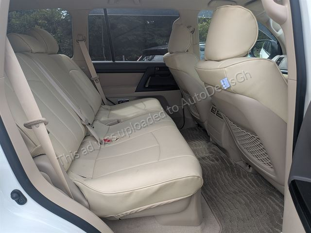 2019 Toyota Land Cruiser